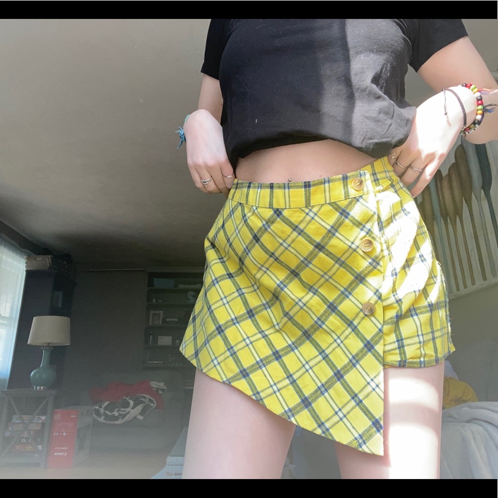 Yellow plaid short/skirt